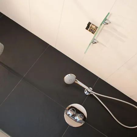 Le Quartier Sonang Bed & Breakfast 3*